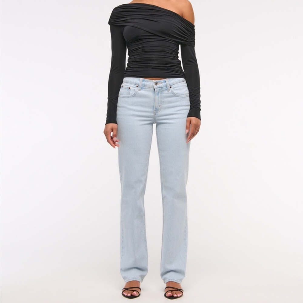 Abercrombie & Fitch Light Wash Straight Leg Jeans